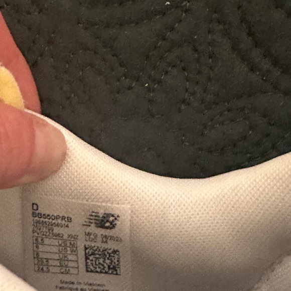 New Balance 550 Sneakers - Picture 7 of 7